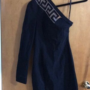 One shoulder black dress